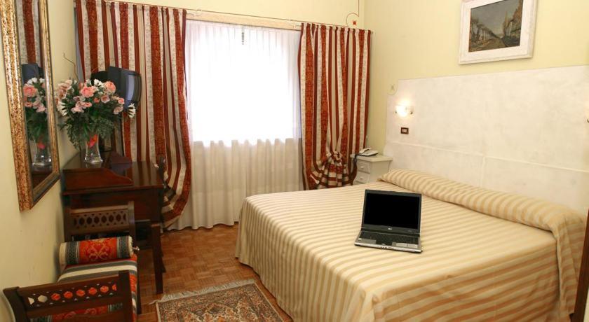 Ai Ronchi Motor Hotel Брешія Екстер'єр фото