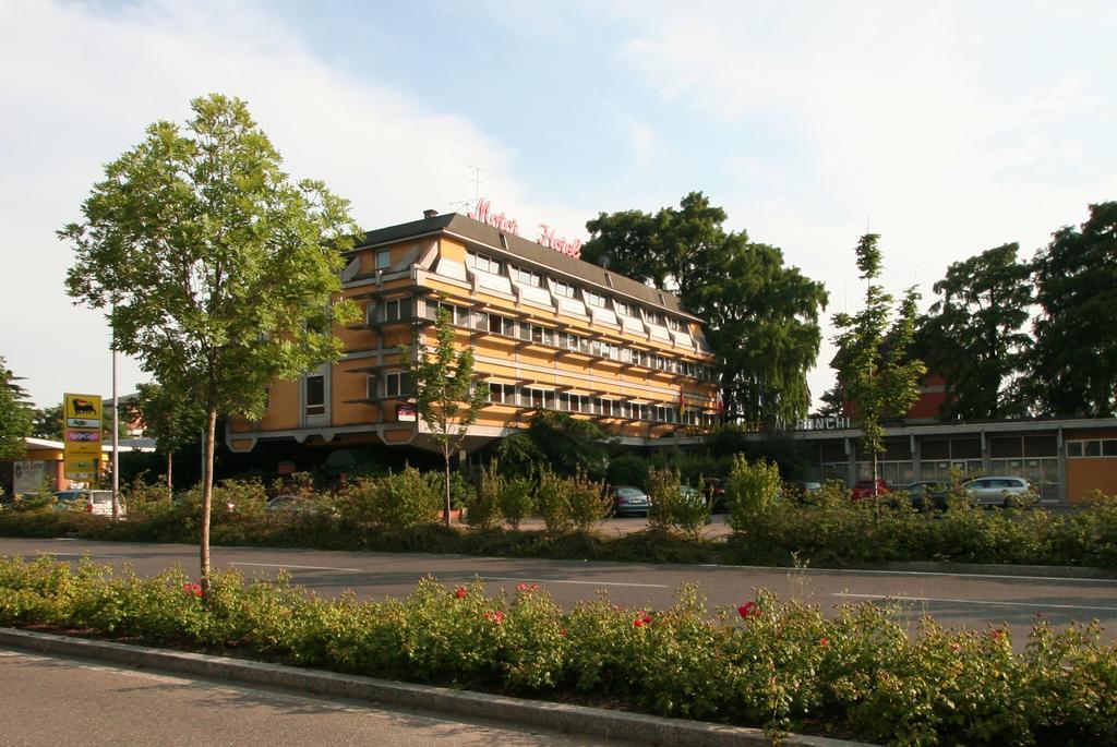 Ai Ronchi Motor Hotel Брешія Екстер'єр фото
