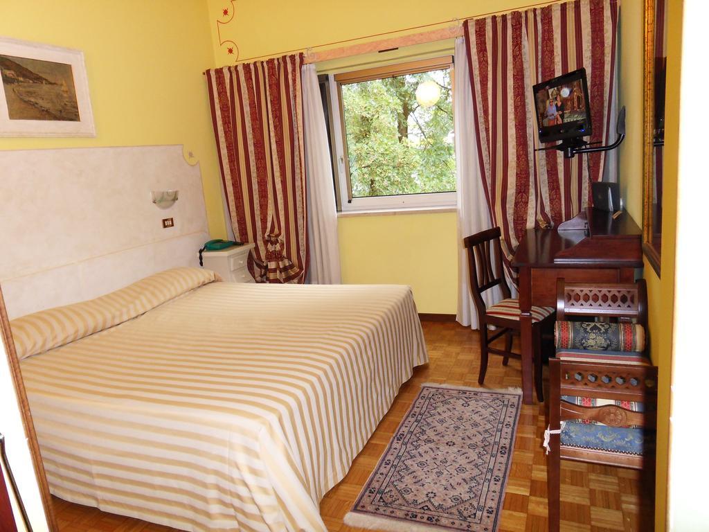 Ai Ronchi Motor Hotel Брешія Екстер'єр фото