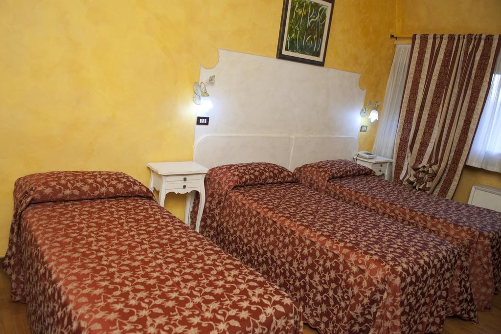 Ai Ronchi Motor Hotel Брешія Екстер'єр фото