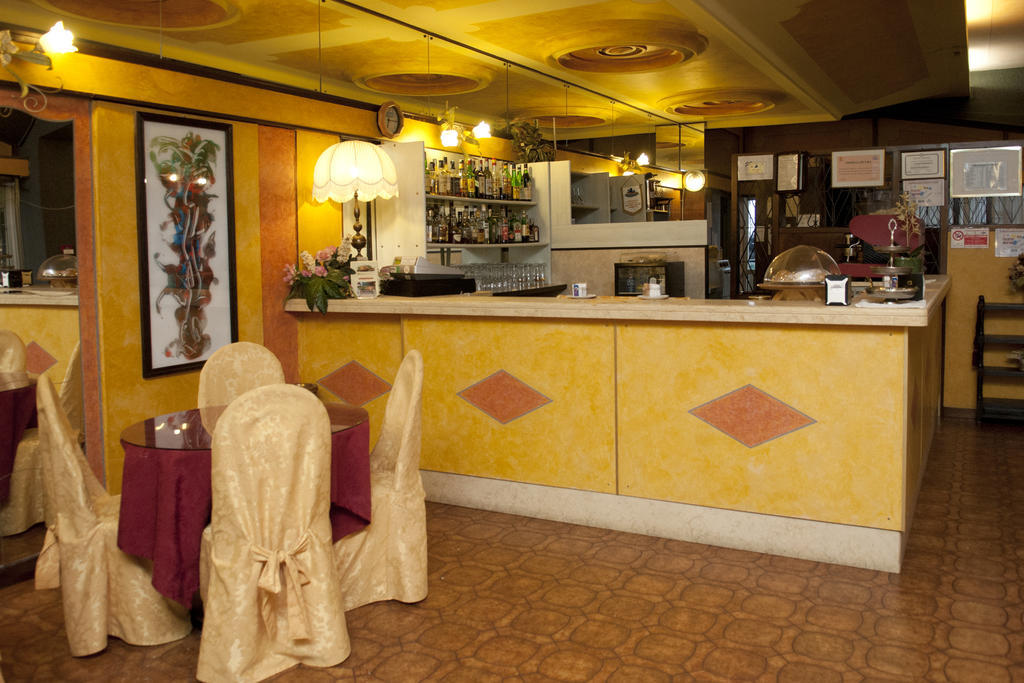 Ai Ronchi Motor Hotel Брешія Екстер'єр фото